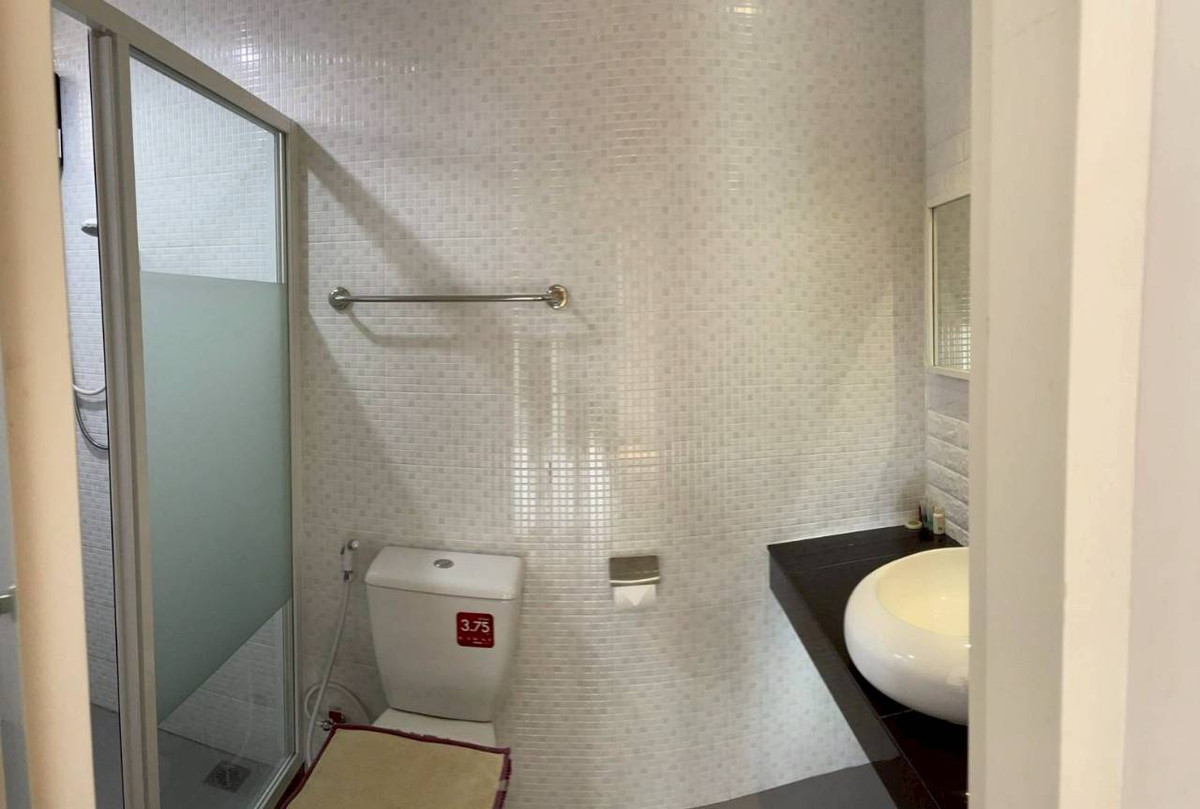 For SaleHouseRayong : 93012 - Resort house for sale, ready to move in. In the Hin Suay Nam Sai Resort project, Rayong Province, price 3.35 million baht, good location, sea view, close to tourist attractions, comfortable to relax or rent out for a profit.