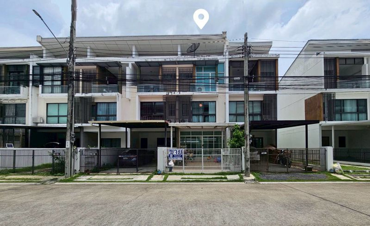 For SaleTownhomeKasetsart, Ratchayothin : 3-story townhome, The Terrace, Ramintra 65, size 24 square meters, 3 bedrooms, width 5 meters, next to the main road, Tha Raeng Subdistrict, Bang Khen District, Bangkok.