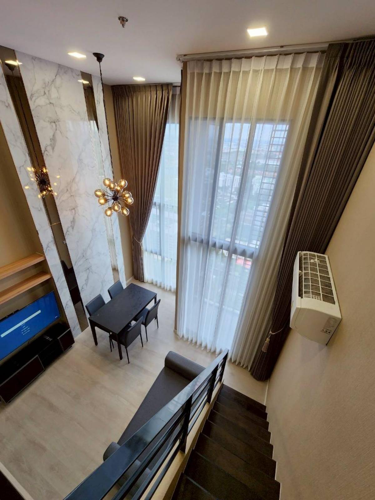 For RentCondoPathum Thani,Rangsit, Thammasat : 🚩For rent: Modiz Launch, Duplex room, 2 floors, area 27 sq m., Muji + Modern style, built-in decoration with decorative lights and decorative mirrors.