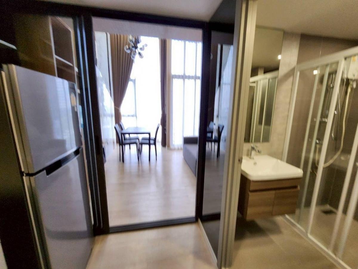 For RentCondoPathum Thani,Rangsit, Thammasat : 🚩For rent: Modiz Launch, Duplex room, 2 floors, area 27 sq m., Muji + Modern style, built-in decoration with decorative lights and decorative mirrors.