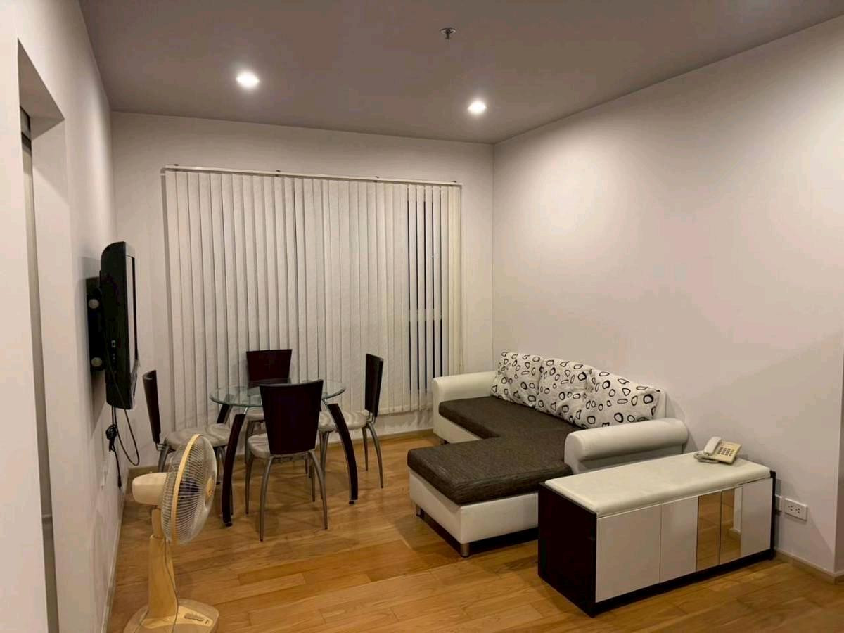 ให้เช่าคอนโดสาทร นราธิวาส : ให้เช่า​ คอนโด​ ไฮฟ์ สาทร ราคาถูก
ติดสถานีรถไฟฟ้ากรุงธนบุรี สายสีทองไปไอคอน 