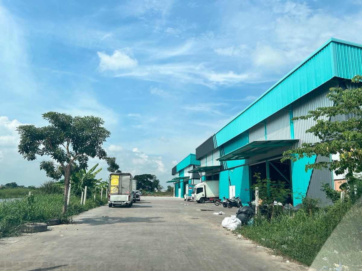 ให้เช่าโกดังมีนบุรี-ร่มเกล้า : ให้เช่า โกดังสร้างใหม่ สุวินทวงศ์ มีนบุรี หนองจอก 