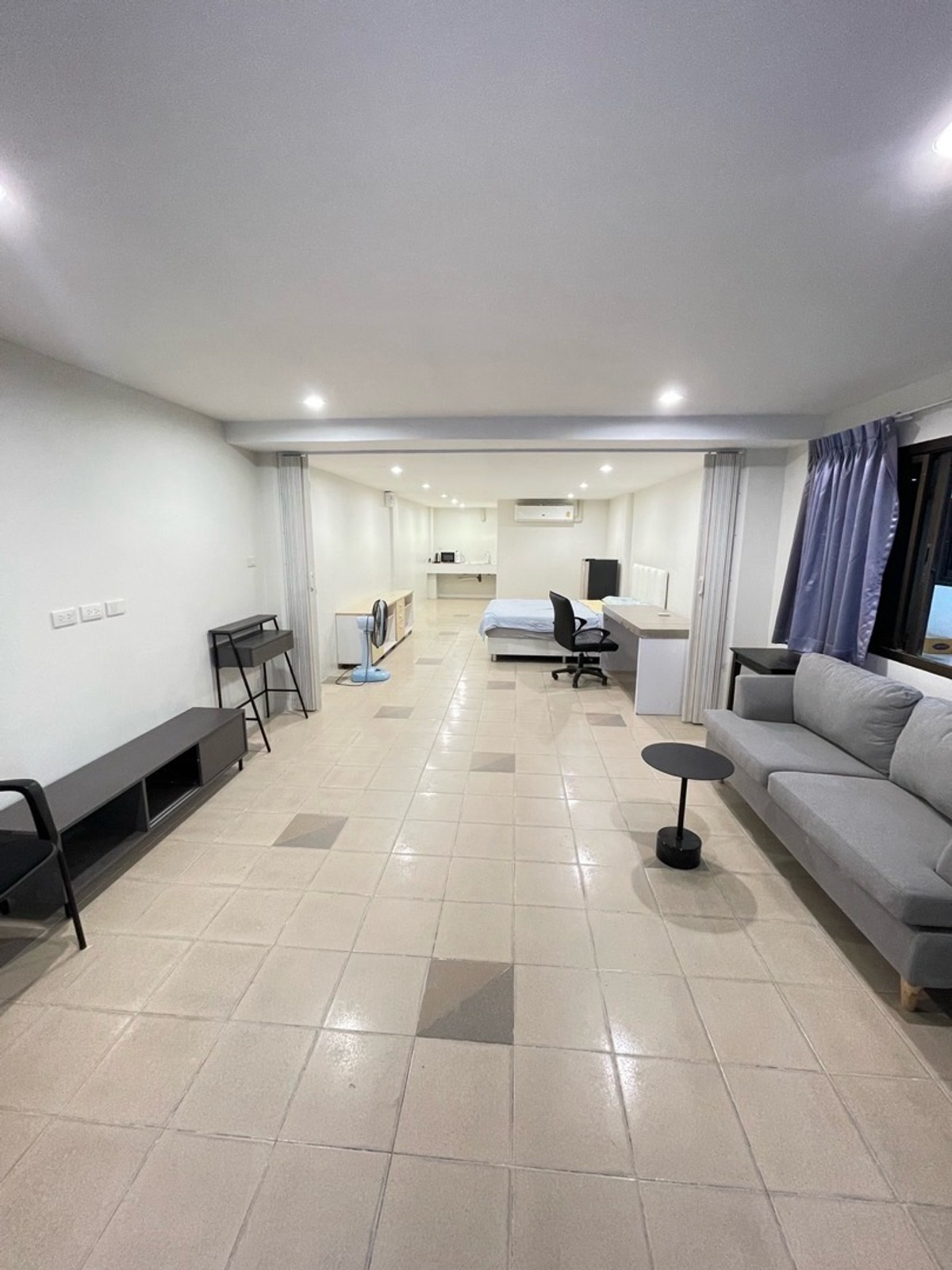 ให้เช่ารัชดา ห้วยขวาง : ห้องพักให้เช่า ทำเลห้วยขวาง สุทธิสาร ใกล้ MRT 5 นาที