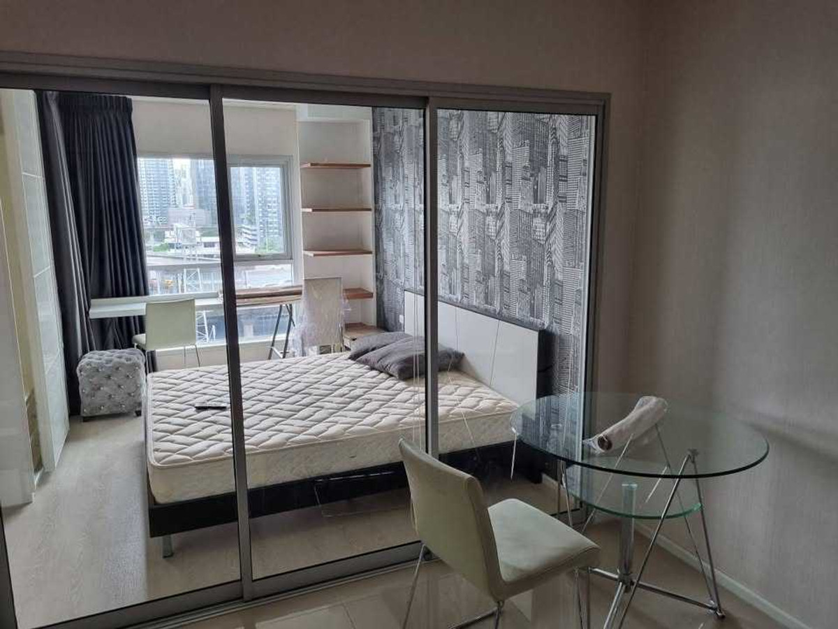 For RentCondoRama9, Petchburi, RCA : ✨Aspire Rama 9✨Beautifully decorated room, lease price 18,000, 1 bedroom type, 40 sq m., city view. If interested, make an appointment to view at 064-6696546