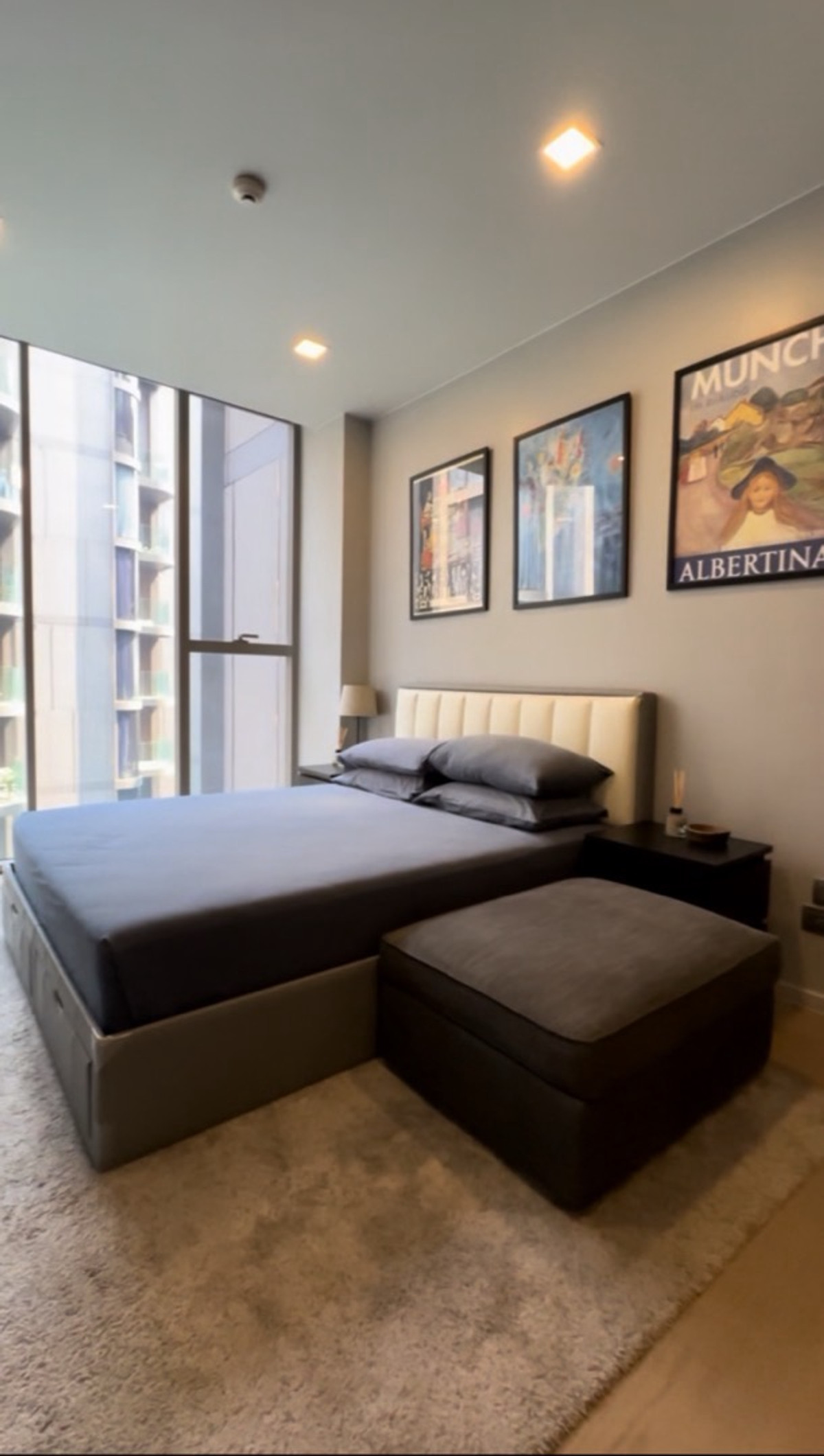 ให้เช่าคอนโดสุขุมวิท อโศก ทองหล่อ : Pet friendly condo for rent - Ashton Residence 41 | 1 Bedroom 1 Multipurpose room 2 Bathroom (77 sqm) | 0824499822 