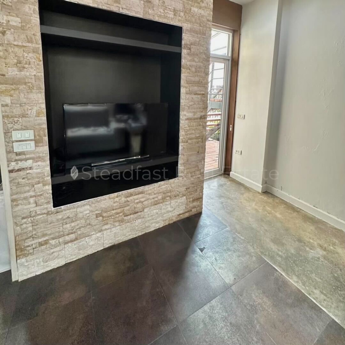 ขายบ้านพระราม 5 ราชพฤกษ์ บางกรวย : 🏡ขาย 7,000,000 บาท ราคาต่ำกว่าราคาประเมิน บ้านเดี่ยว 4 นอน 5 น้ำ | บ้านเพอร์เฟคมาสเตอร์พีซ รัตนาธิเบศร์ 🏚️🌳INE: @steadfastre