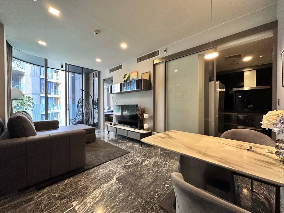 For RentCondoSukhumvit, Asoke, Thonglor : Pet friendly condo for rent - Ashton Residence 41 | 1 Bedroom 1 Multipurpose room 2 Bathroom (77 sqm) | 0824499822