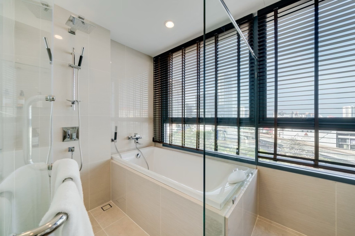 For RentCondoOnnut, Udomsuk : 🔥For urgent rent🔥Ideo Mobi Sukhumvit 66, 2 bedrooms, 2 bathrooms, fully furnished, beautiful room, ready to move in, near BTS Udomsuk❗