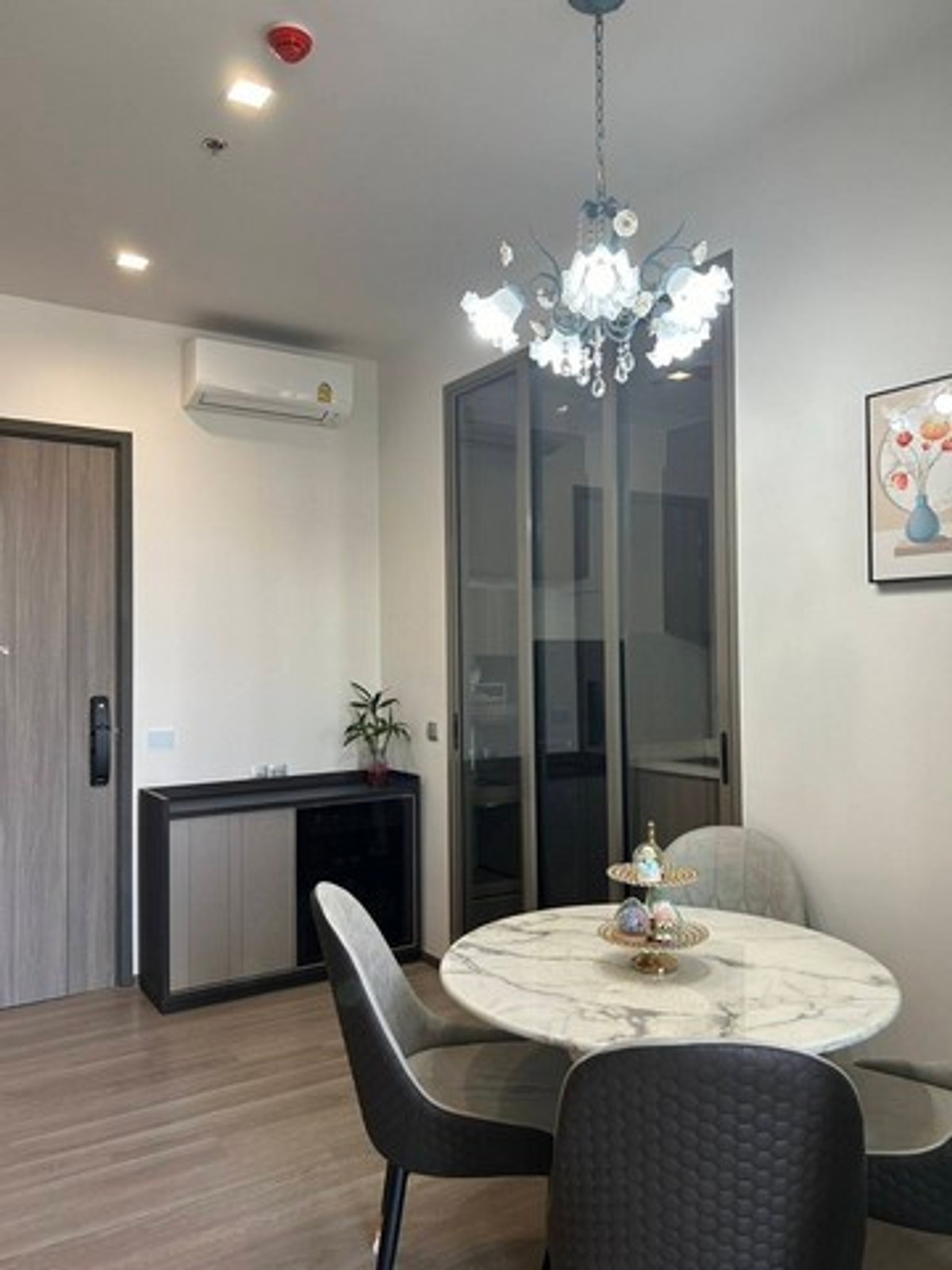 For RentCondoRama3 (Riverside),Satupadit : Condo for rent: Rhythm Charoenkrung Pavilion, 26th floor, size 45 sq m., complete electrical appliances, near BTS Saphan Taksin.