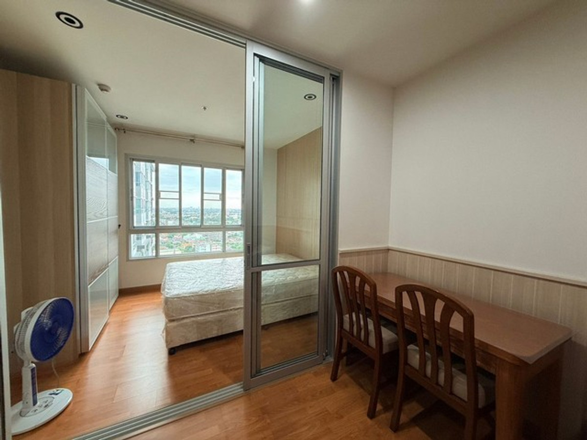 For RentCondoThaphra, Talat Phlu, Wutthakat : Condo for rent, The President Sathorn-Ratchapreuk Phase3, size 30 sq m, 20th floor, fully furnished, ready to move in, near BTS Bang Wa.