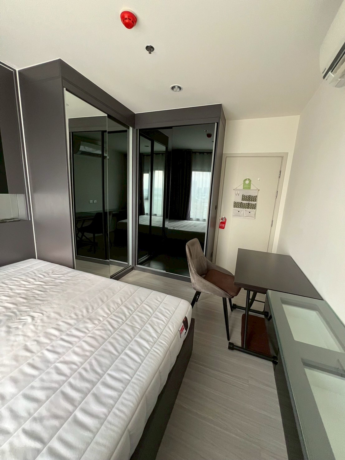 For SaleCondoThaphra, Talat Phlu, Wutthakat : Condo for sale ASPIRE SATHORN-RATCHAPRUK price 2,800,000 baht [FLs251114]