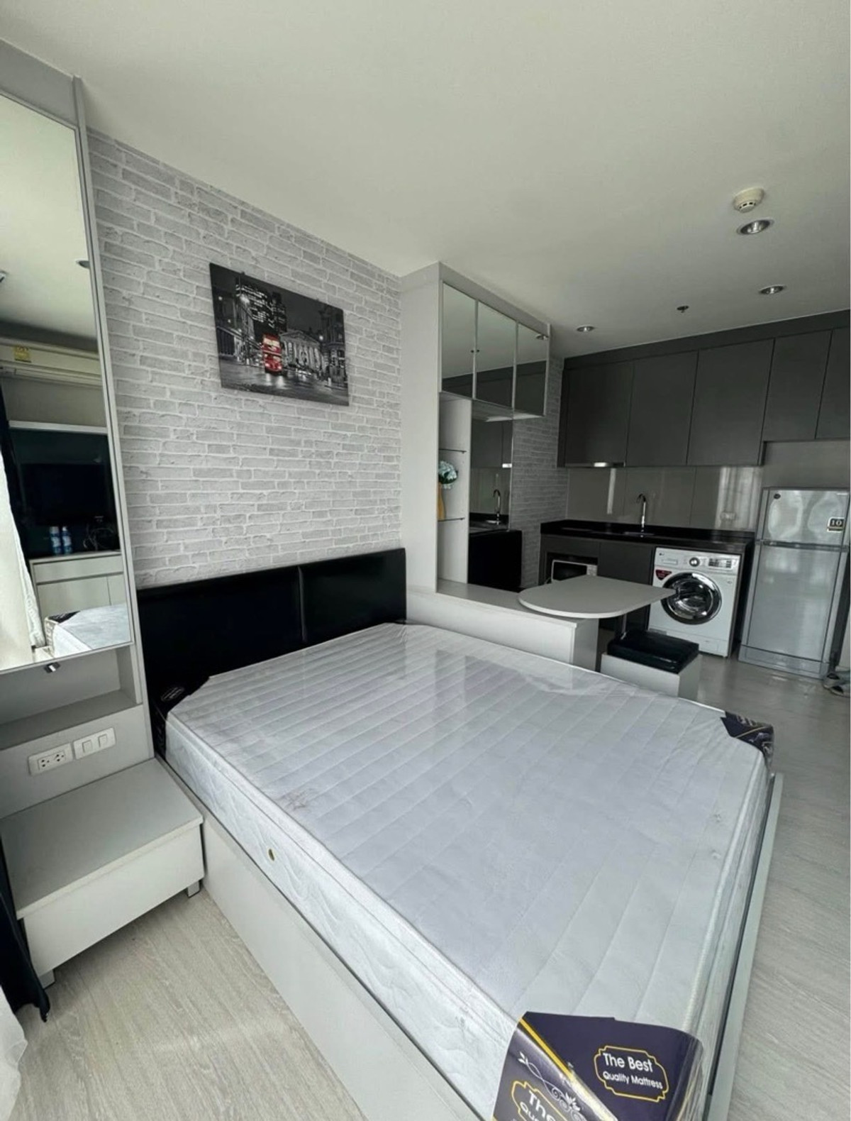 For RentCondoRama9, Petchburi, RCA : 🌈Available and ready to move in🍀Rhythm Asoke, 14th floor🍀 Beautiful view🌸14th floor⛔️⛔️NOT CO-AGENT⛔️⛔️