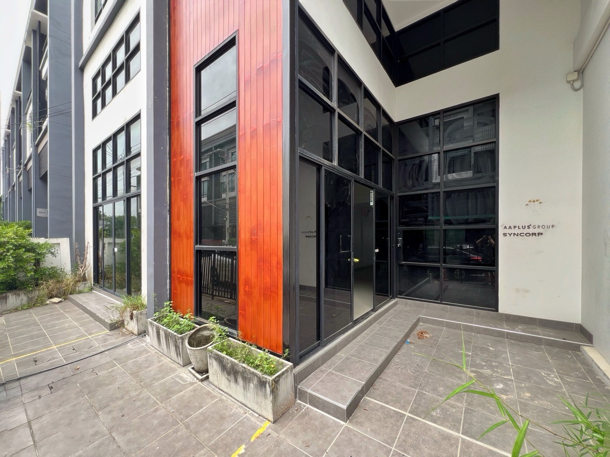 For SaleTownhomePattanakan, Srinakarin : 🔥[ For sale ] - [ City Link Rama 9-Srinakarin Project ] [ Home office 3 floors + mezzanine 2 units, corner room, wide front ] Suitable for an office, 15.99 million baht 👍