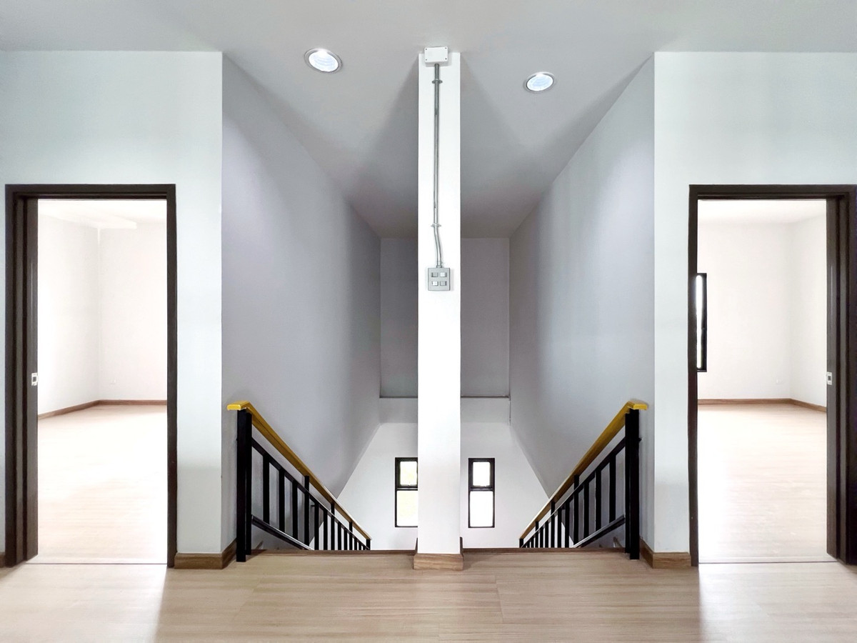 For SaleTownhomePattanakan, Srinakarin : 🔥[ For sale ] - [ City Link Rama 9-Srinakarin Project ] [ Home office 3 floors + mezzanine 2 units, corner room, wide front ] Suitable for an office, 15.99 million baht 👍