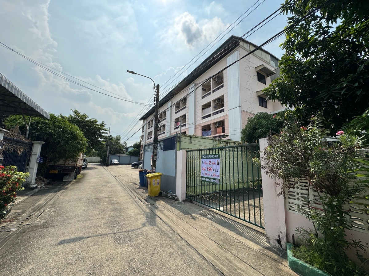 ขายบ้านพัฒนาการ ศรีนครินทร์ : ขายด่วน! ที่ดินพร้อมบ้าน ทำเลดี อ่อนนุช 51 