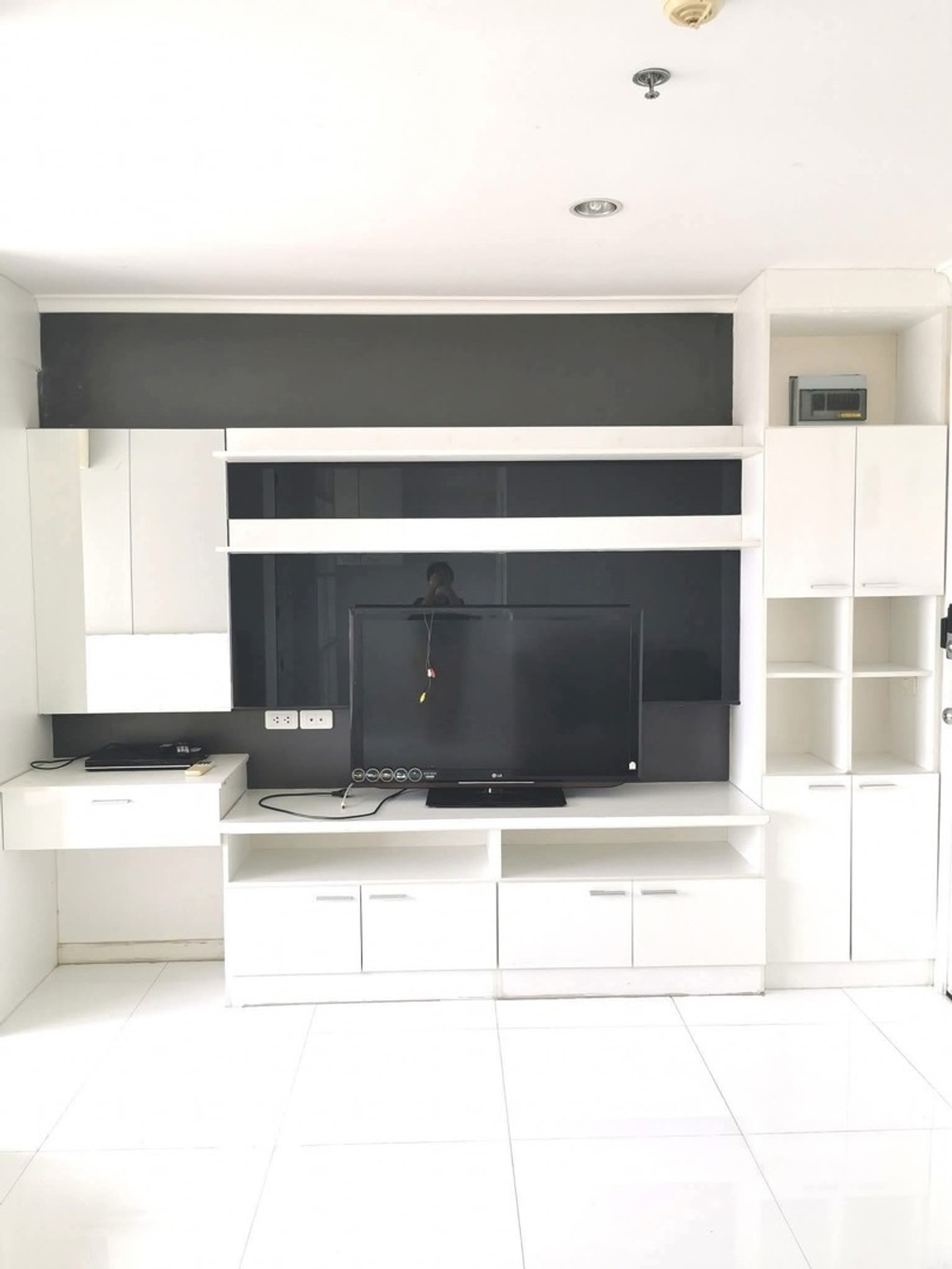 For SaleCondoRathburana, Suksawat : Condo for urgent sale Lumpini ville ratburana - riverview: Lumpini Ville Ratburana - Riverview, convenient travel.