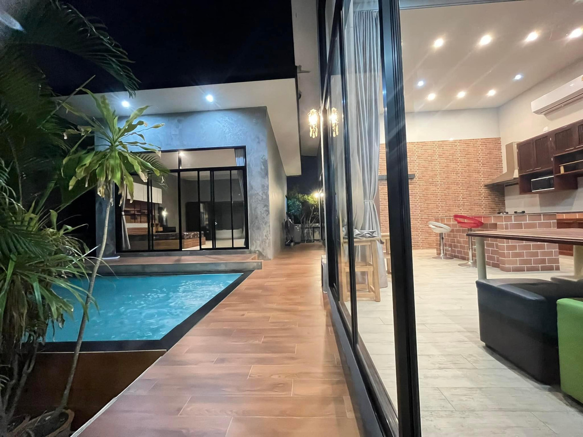 For RentVipawadee, Don Mueang, Lak Si : Pool Villa For Rent near DonMueang Airport & SrisamanExpressway