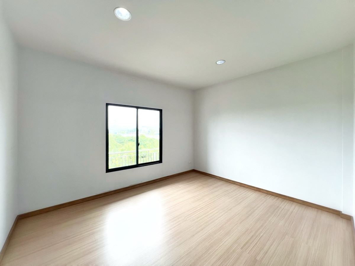 For SaleTownhomePattanakan, Srinakarin : 🔥[ For sale ] - [ City Link Rama 9-Srinakarin Project ] [ Home office 3 floors + mezzanine 2 units, corner room, wide front ] Suitable for an office, 15.99 million baht 👍