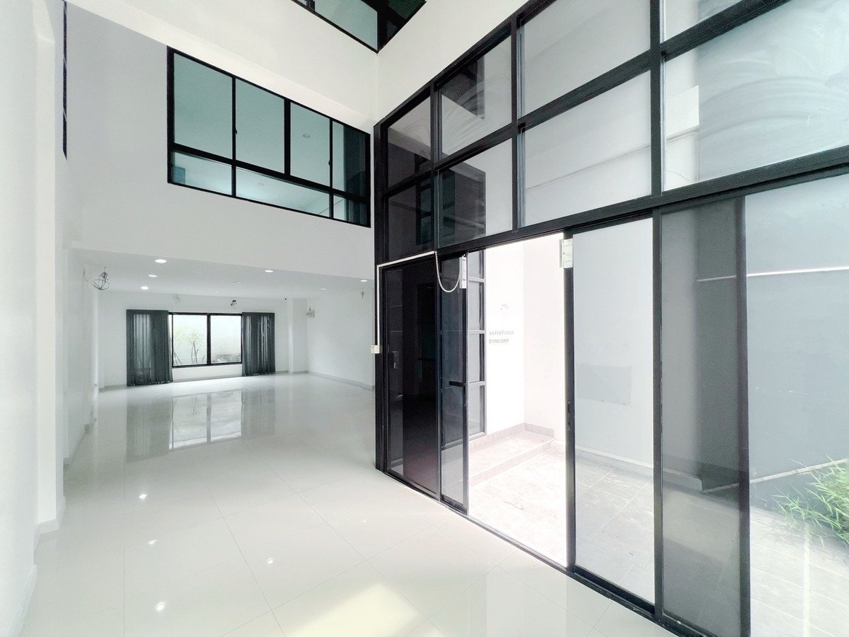 For SaleTownhomePattanakan, Srinakarin : 🔥[ For sale ] - [ City Link Rama 9-Srinakarin Project ] [ Home office 3 floors + mezzanine 2 units, corner room, wide front ] Suitable for an office, 15.99 million baht 👍
