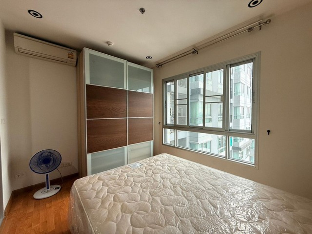 For RentCondoThaphra, Talat Phlu, Wutthakat : Condo for rent, The President Sathorn-Ratchapreuk Phase3, size 30 sq m, 20th floor, fully furnished, ready to move in, near BTS Bang Wa.