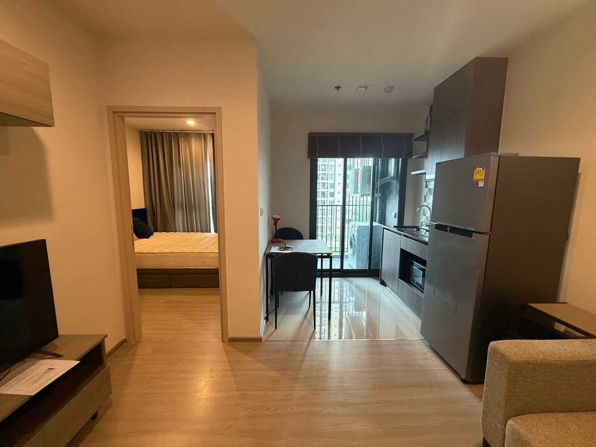 ให้เช่าคอนโดพระราม 9 เพชรบุรีตัดใหม่ RCA : 😮เดอะเบส เพชรบุรี ทองหล่อ ห้อง วิวคลอง 📍16,000 บาท สนใจทักด่วนจ้ะ