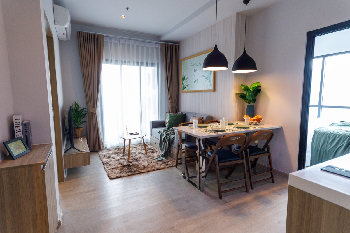 ให้เช่าคอนโดท่าพระ ตลาดพลู วุฒากาศ : ให้เเช่าคอนโด 2 ห้องนอน  ตกแต่งโดนเด่น เป็นสัดส่วน วิวเมืองโล่ง สิ่งอำนวยความสะดวกมากมาย 