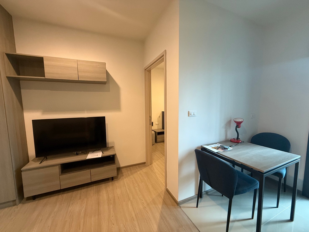 For RentCondoRama9, Petchburi, RCA : 😮The Base Phetchaburi Thonglor, canal view  📍16,000 baht. Please call now.