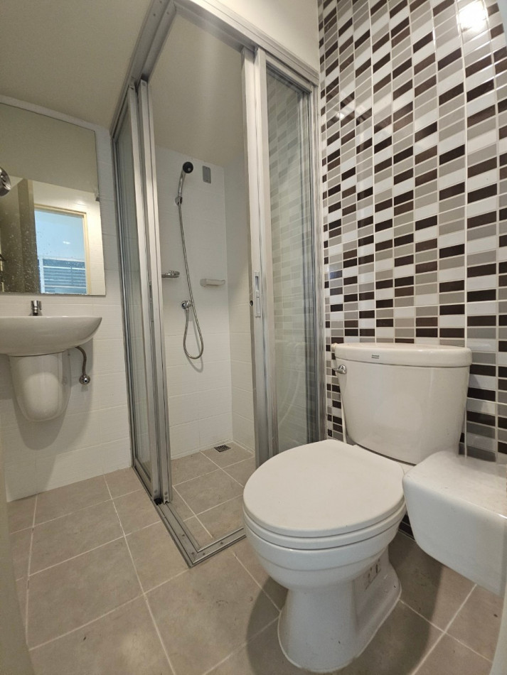 ขายทาวน์โฮมพระราม 2 บางขุนเทียน : ขาย ทาวน์โฮม หลังมุม บ้านลุมพินี ทาวน์พาร์ค ท่าข้าม-พระราม 2 89 ตรม 18.3 ตรว หน้าบ้านเป็นสวน