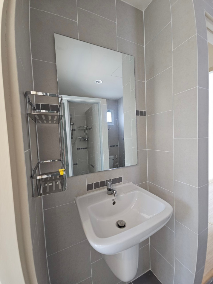 ขายทาวน์โฮมพระราม 2 บางขุนเทียน : ขาย ทาวน์โฮม หลังมุม บ้านลุมพินี ทาวน์พาร์ค ท่าข้าม-พระราม 2 89 ตรม 18.3 ตรว หน้าบ้านเป็นสวน