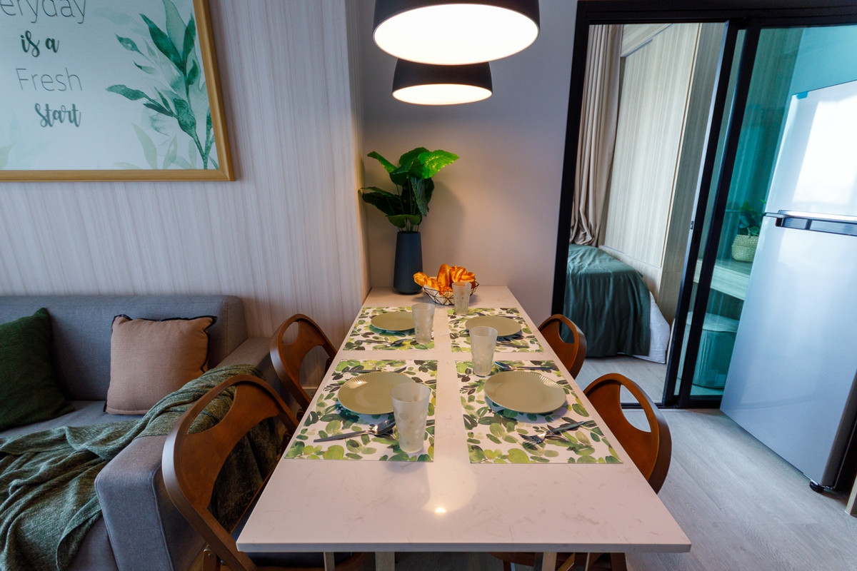 ให้เช่าคอนโดท่าพระ ตลาดพลู วุฒากาศ : ให้เเช่าคอนโด 2 ห้องนอน  ตกแต่งโดนเด่น เป็นสัดส่วน วิวเมืองโล่ง สิ่งอำนวยความสะดวกมากมาย 