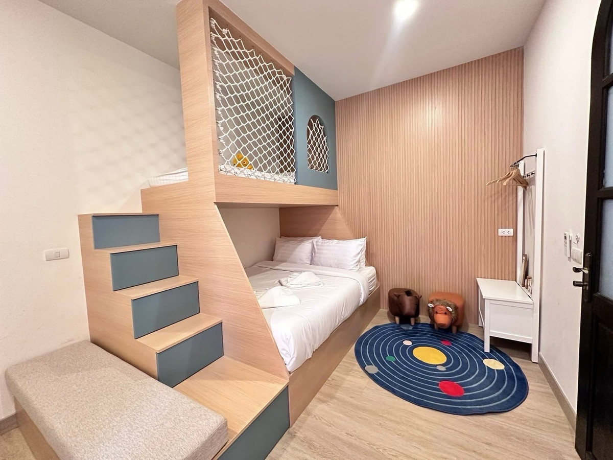 ขายบ้านปากช่อง เขาใหญ่ : 📢👇 บ้านสไตล์นอร์ดิก พร้อมสระว่ายน้ำ อากาศดีตลอดปี วิวเขาใกล้สถานที่ท่องเที่ยวหลายแห่งใกล้แหล่งชุมชน เหมาะเป็นที่อยู่อาศัย บ้านพักตากอากาศ หรือ ปล่อยเช่า