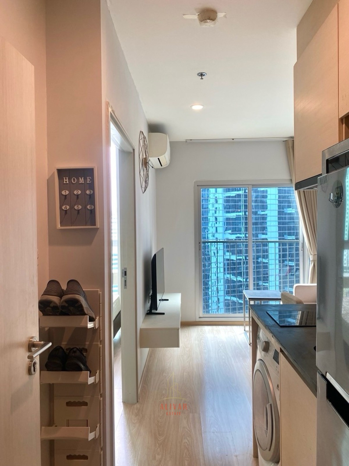 For RentCondoRatchadapisek, Huaikwang, Suttisan : RC115725 Condo for rent at THE NOBLE REVOLVE RATCHADA 2 near MRT Cultural Center