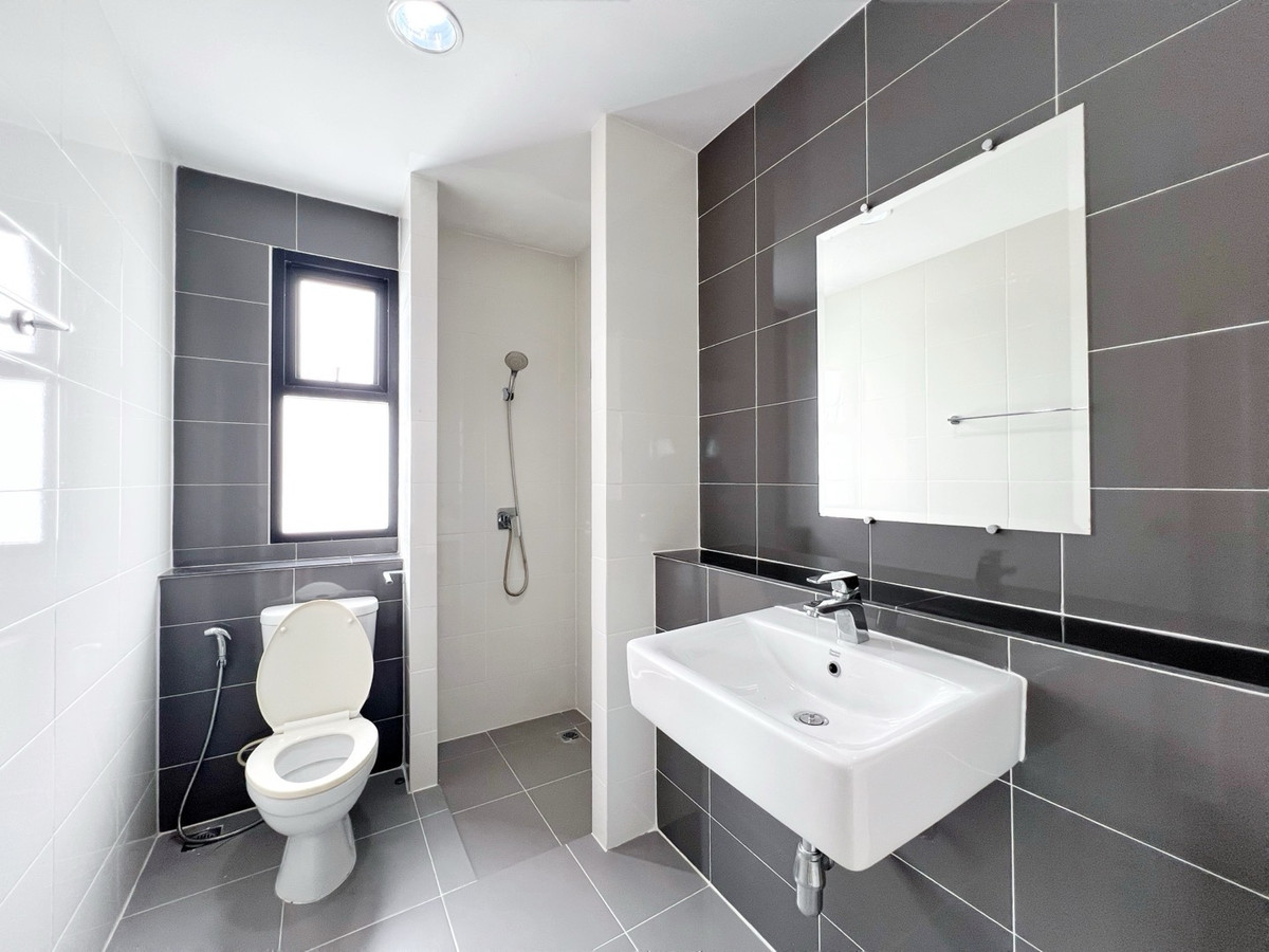 For SaleTownhomePattanakan, Srinakarin : 🔥[ For sale ] - [ City Link Rama 9-Srinakarin Project ] [ Home office 3 floors + mezzanine 2 units, corner room, wide front ] Suitable for an office, 15.99 million baht 👍