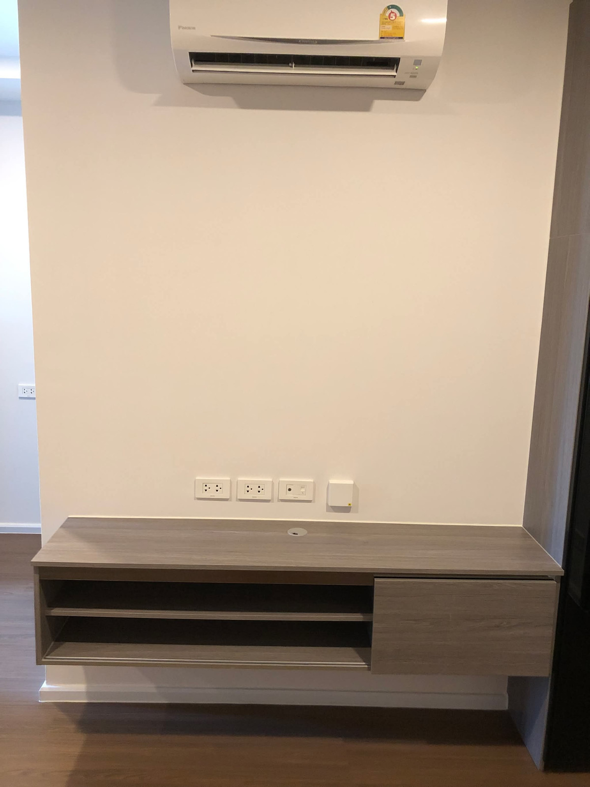 For RentCondoRatchadapisek, Huaikwang, Suttisan : For rent: THE ORIGIN RATCHADA LADPRAO 1 bedroom, new room.