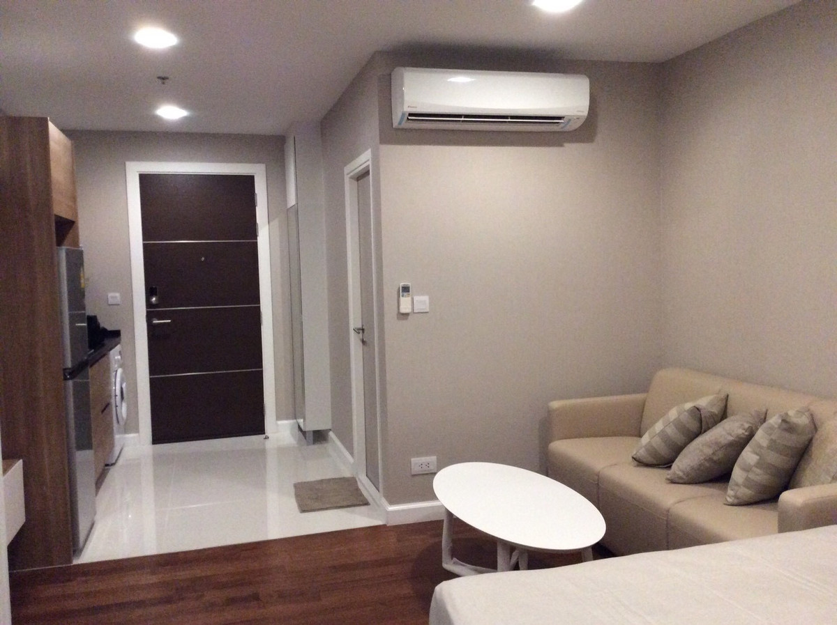 For RentCondoSamut Prakan,Samrong : For rent 📍 The Metropolis Samrong Interchange 📍 Fully furnished and equipped, near BTS Samrong