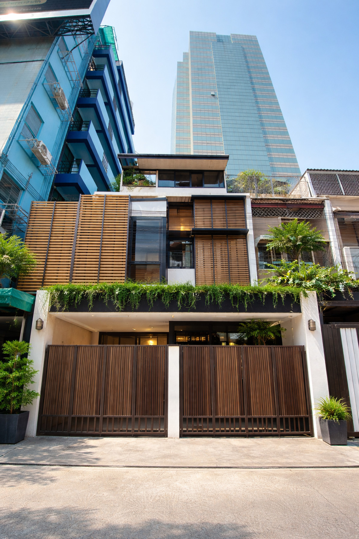 For SaleTownhomeSathorn, Narathiwat : Luxury Townhome near BTS Chong Nonsi – Only 23 million baht, Luxury Townhome near BTS Chong Nonsi – Only THB 23M