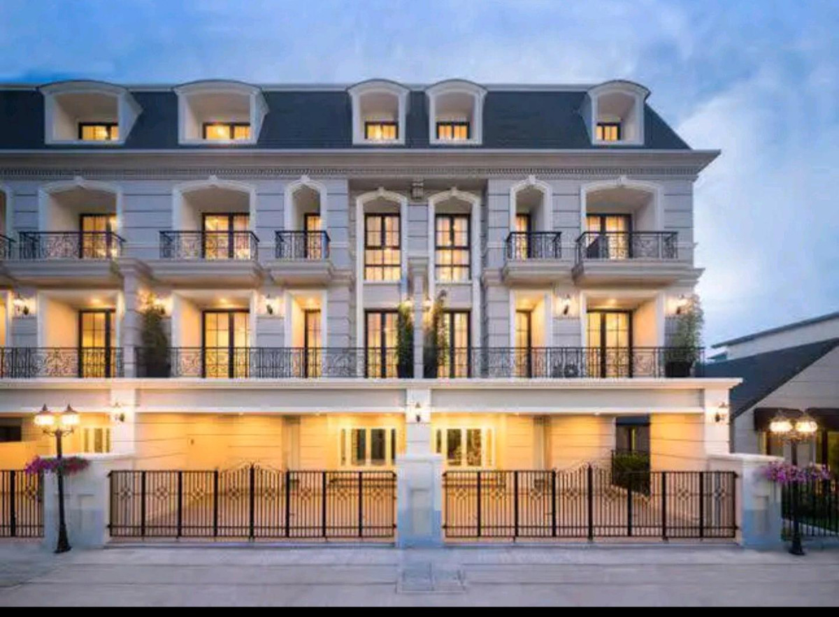 For RentTownhomeSathorn, Narathiwat : 🔥🔥🔥The Legend Sathorn-Narathiwas (The Legend Sathorn-Narathiwat)💰💰💰💚