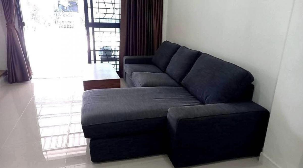 ให้เช่าทาวน์โฮมลาดพร้าว เซ็นทรัลลาดพร้าว : ให้เช่าทาวน์โฮม Cozy @ ลาดพร้าว 41 3 ห้องนอน 3 ห้องน้ำ พร้อมแอร์เย็นสบาย ทำเลดี ใกล้ MRT ลาดพร้าว และสถานีรถไฟฟ้าสายสีเหลือง เริ่มต้น 27,000 บาท/เดือน