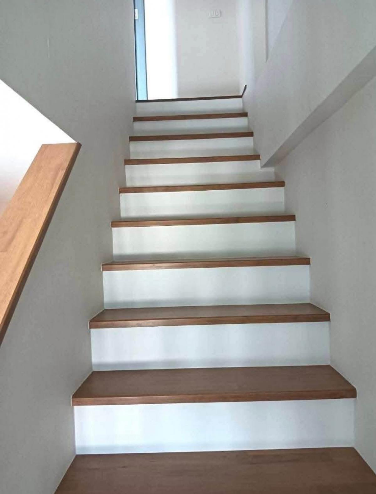 ให้เช่าทาวน์โฮมลาดพร้าว เซ็นทรัลลาดพร้าว : ให้เช่าทาวน์โฮม Cozy @ ลาดพร้าว 41 3 ห้องนอน 3 ห้องน้ำ พร้อมแอร์เย็นสบาย ทำเลดี ใกล้ MRT ลาดพร้าว และสถานีรถไฟฟ้าสายสีเหลือง เริ่มต้น 27,000 บาท/เดือน