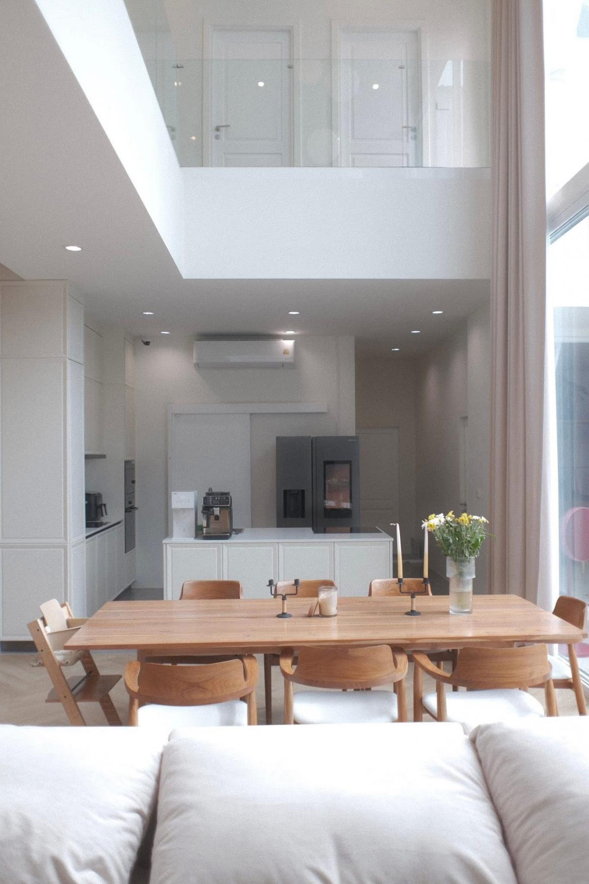 ขายบ้านลาดพร้าว เซ็นทรัลลาดพร้าว : 28/02/2026, บ้านพูลวิลล่าหรู 3 ห้องนอน พร้อมสระว่ายน้ำส่วนตัวใจกลางลาดพร้าว พื้นที่กว้าง 440 ตร.ม. พร้อมสวนและที่จอดรถ 4 คัน ราคา 30 ล้านเท่านั้น!