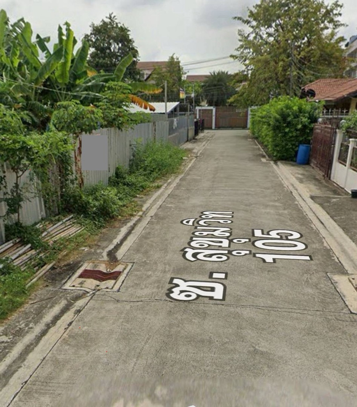 For SaleLandBangna, Bearing, Lasalle : Land for sale in Soi Lasan 8, Sukhumvit Road 105, Bangna, Phra Khanong, Bangkok, potential location near Inter School. and department stores