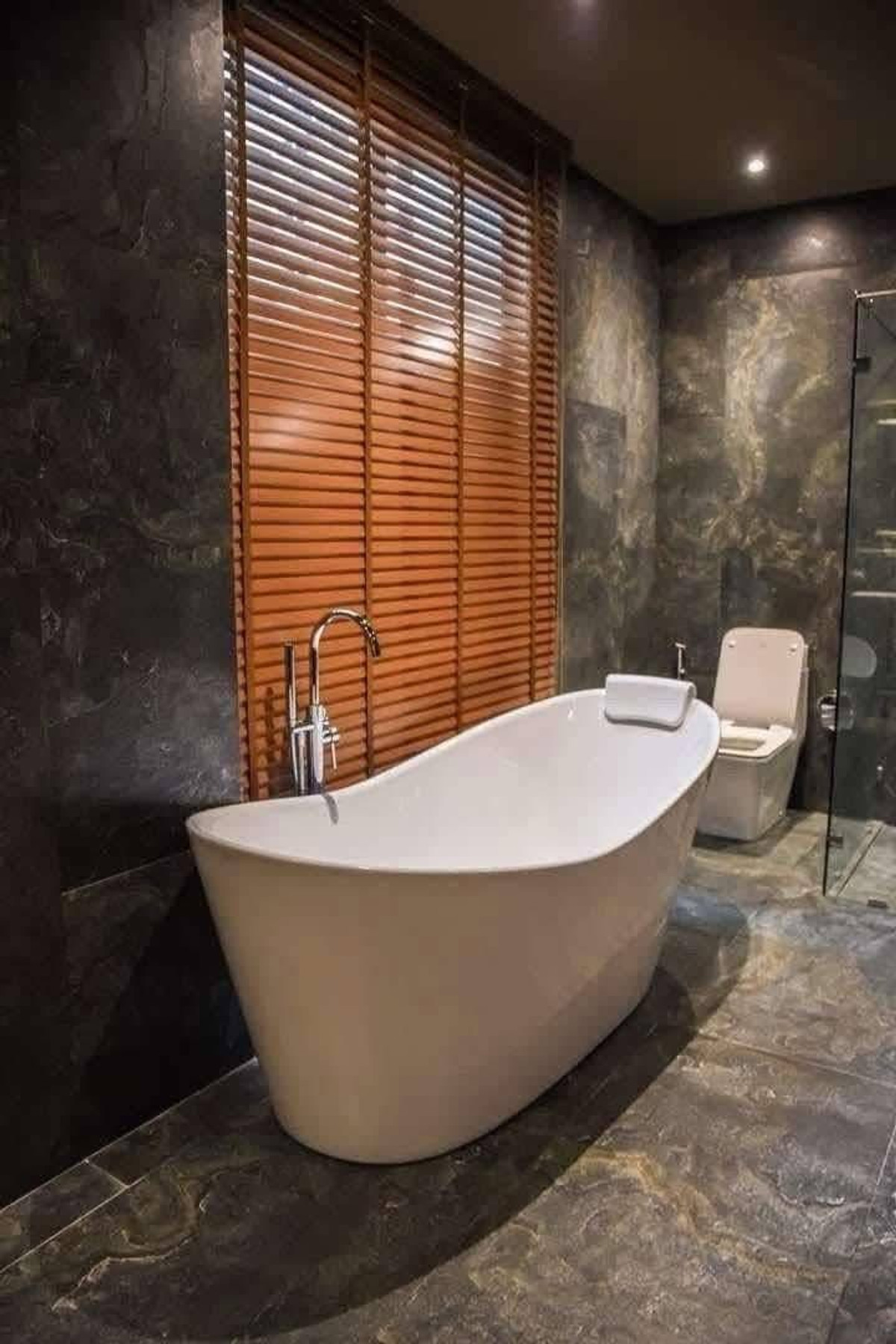 For SaleHouseChokchai 4, Ladprao 71, Ladprao 48, : Luxurious 3-story house for sale with swimming pool Behind Central Eastville, Nakniwat 21, Lat Phrao 71, land size 101 sq m., usable area 700 sq m.