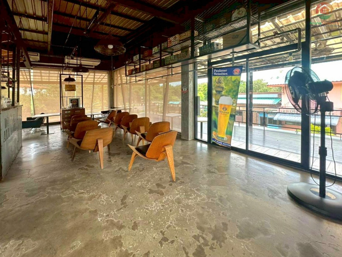 For SaleHotel&Apartment BusinessPrachin Buri : 2 star resort and restaurant business Next to the road up to Khao Yai, Prachinburi