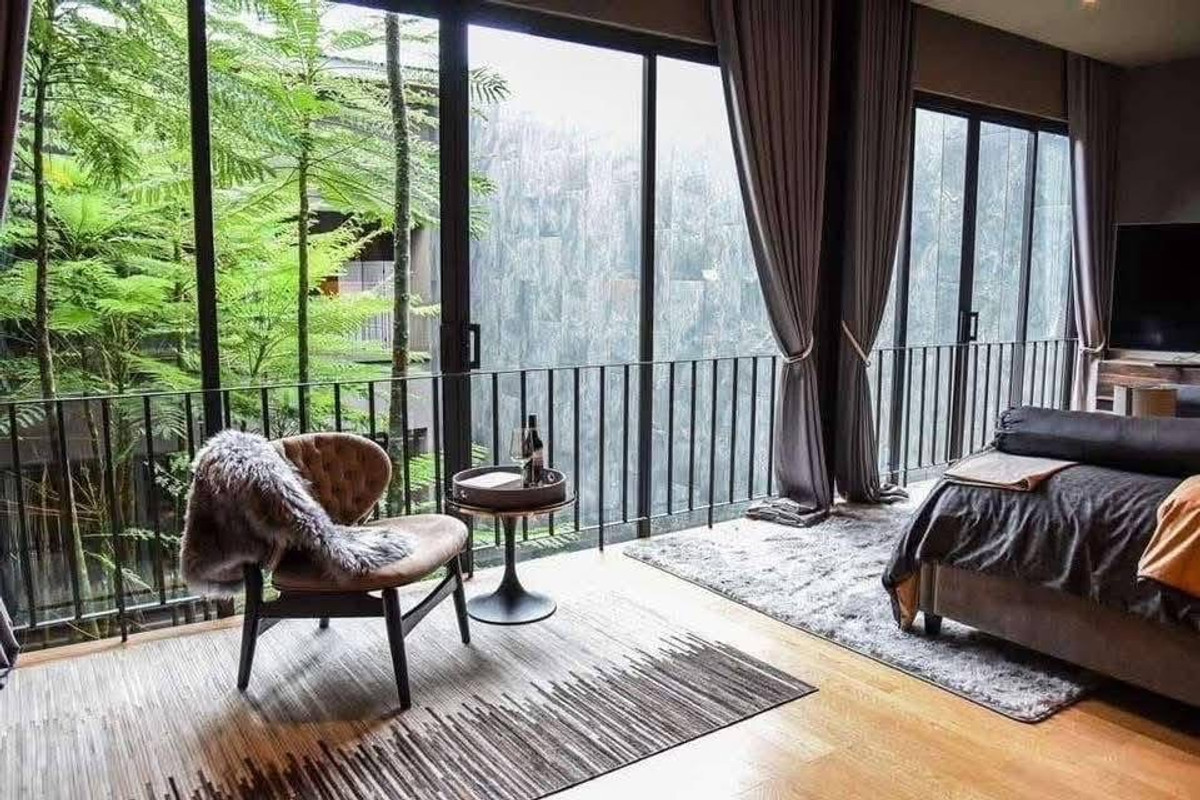 For SaleHouseChokchai 4, Ladprao 71, Ladprao 48, : Luxurious 3-story house for sale with swimming pool Behind Central Eastville, Nakniwat 21, Lat Phrao 71, land size 101 sq m., usable area 700 sq m.