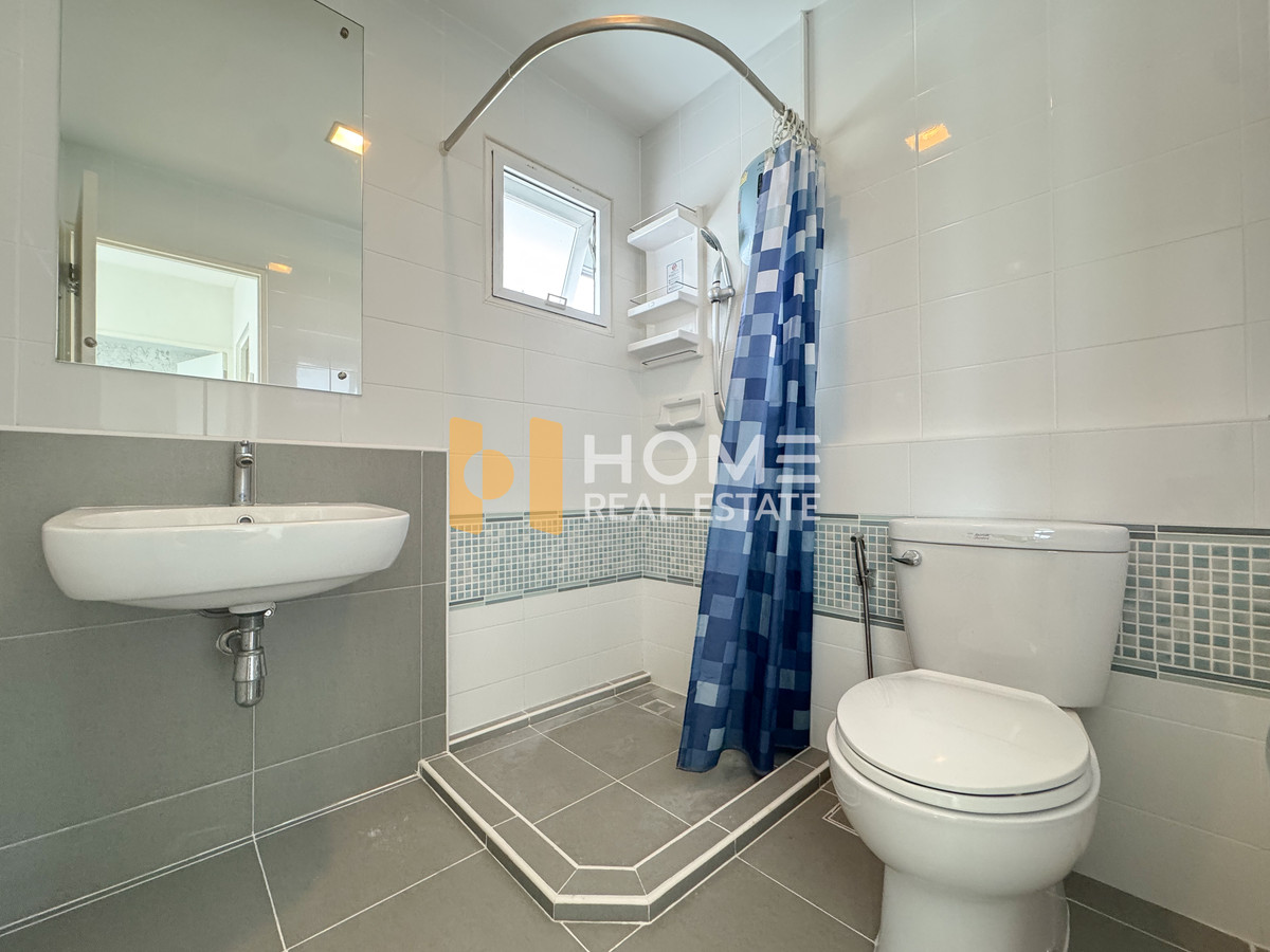 ขายบ้านลาดกระบัง สุวรรณภูมิ : ตำแหน่งใกล้ส่วนกลาง ✨ มัณฑนา อ่อนนุช - วงแหวน 4 / 3 ห้องนอน (ขาย), Manthana Onnut - Wongwan 4 / 3 Bedrooms (FOR SALE) POON089