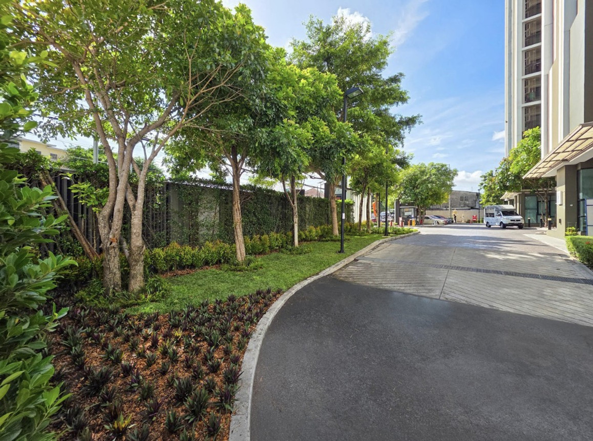 For SaleCondoSriracha Laem Chabang Ban Bueng : Plus Sriracha (Plus Sriracha) Condo, 5th Floor, Nong Yai Bu Road, Surasak Subdistrict, Sri Racha District, Chonburi Province