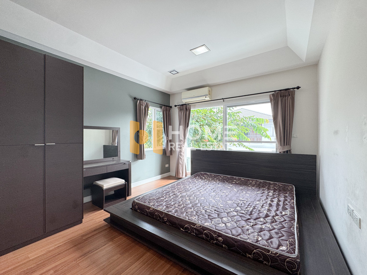 ขายบ้านลาดกระบัง สุวรรณภูมิ : ตำแหน่งใกล้ส่วนกลาง ✨ มัณฑนา อ่อนนุช - วงแหวน 4 / 3 ห้องนอน (ขาย), Manthana Onnut - Wongwan 4 / 3 Bedrooms (FOR SALE) POON089