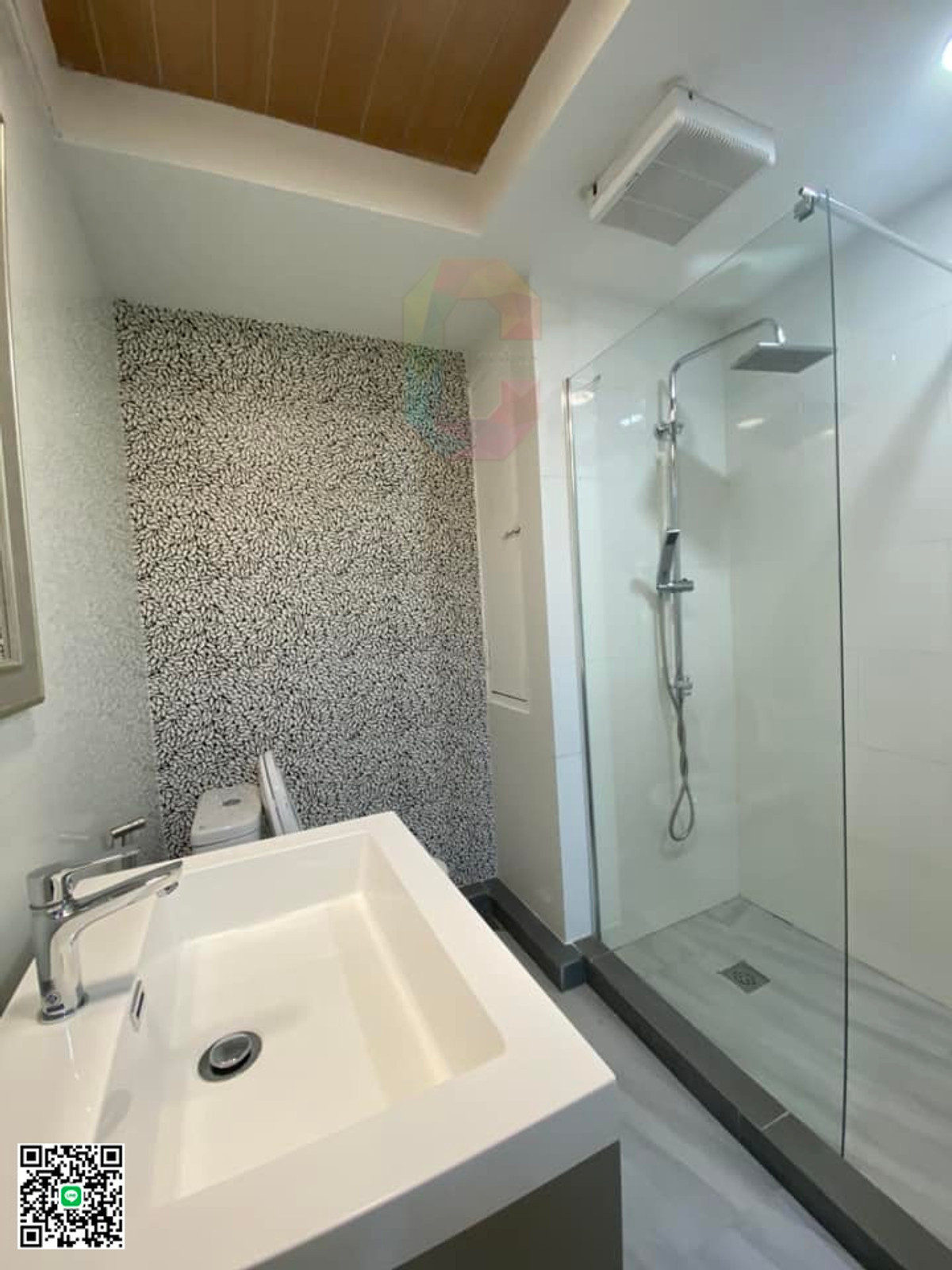 For SaleCondoRatchathewi,Phayathai : Cheapest, hurry and sell, reduced price....large room, newly renovated, Pratunam Prestige, Condo2 Bedroom Pratunam Prestige, in the heart of SiAM, next to BTS BL21 Asoke-Phetchaburi, near Satchatewi, Pratunam, Soi Phetchaburi 15, enter the alley only 20 m