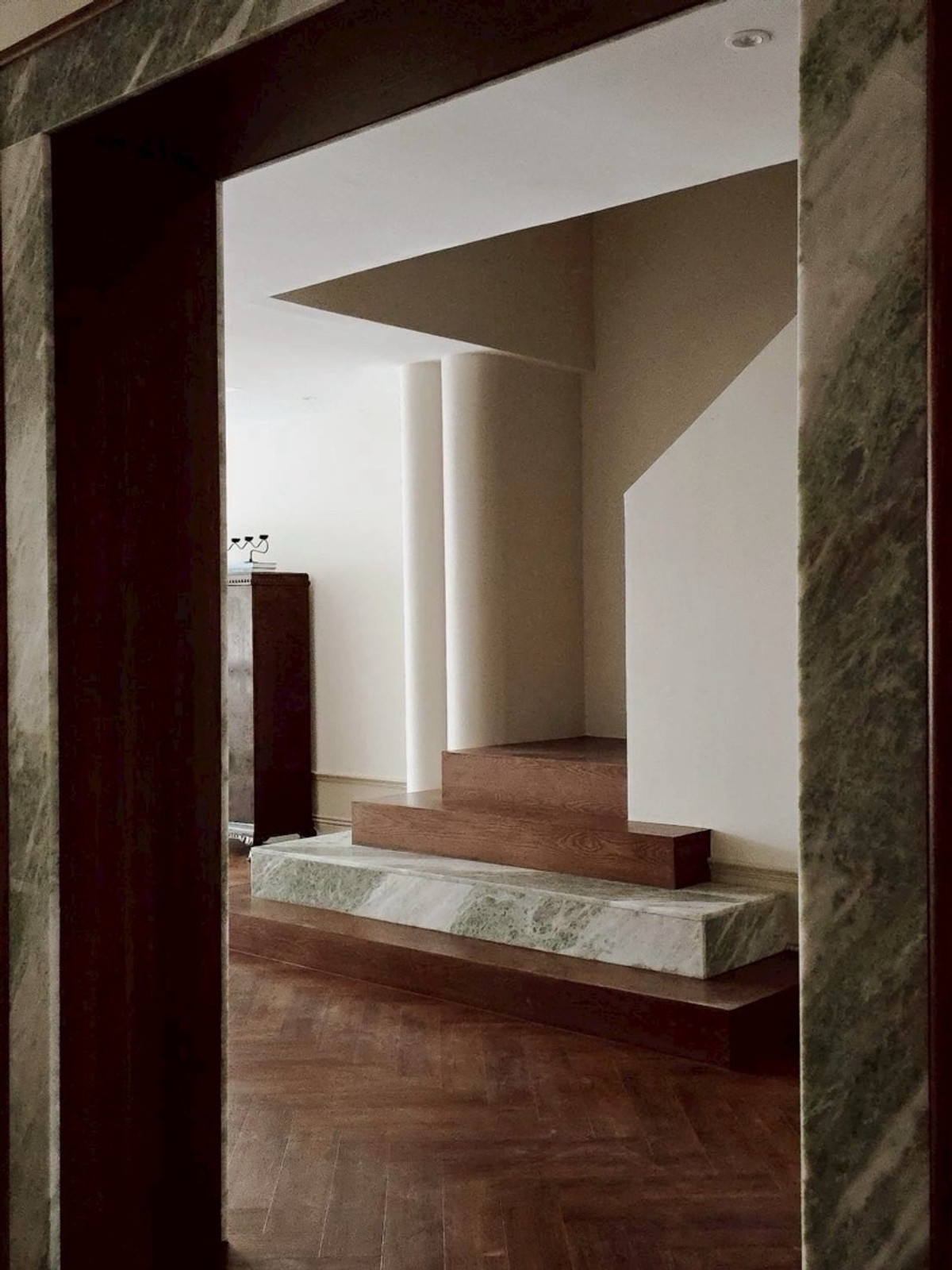 ขายทาวน์โฮมอ่อนนุช อุดมสุข : ขาย ทาวน์โฮมหรู 5 ชั้น 1,000 ตารางเมตร สุขุมวิท 101 ปุณณวิถี มีเพียง 2 ยูนิต เท่านั้น นัดหมาย เพื่อเข้าดูแบบส่วนตัว 061-426-1444 คุณ กรณ์สิรวิชญ์ 