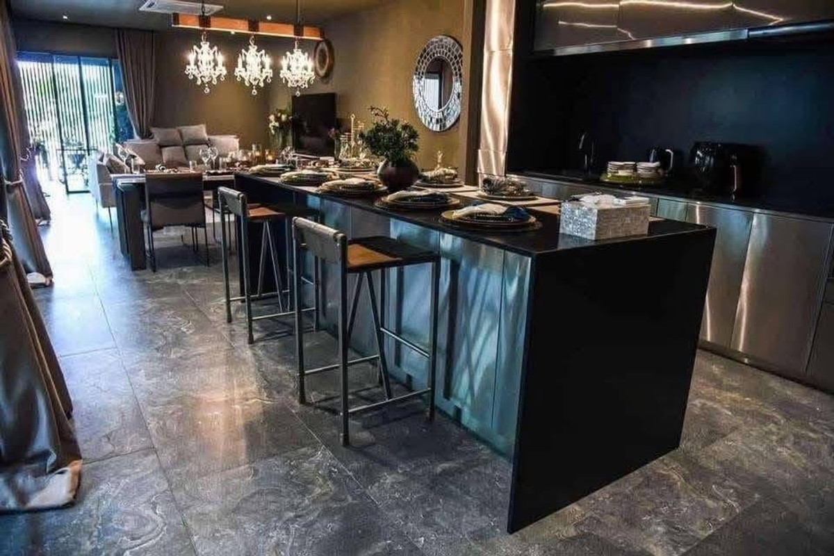 For SaleHouseChokchai 4, Ladprao 71, Ladprao 48, : Luxurious 3-story house for sale with swimming pool Behind Central Eastville, Nakniwat 21, Lat Phrao 71, land size 101 sq m., usable area 700 sq m.